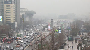 중국발 미세먼지에 갇힌 한반도, 비상저감조치 확대