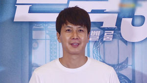 김승현, 내년 1월 12일 방송작가와 결혼&hellip;청첩장 공개