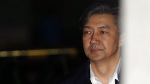 조국은 방어권, 검찰은 수사 명분 챙겨&hellip;세 갈래 의혹 수사 지속