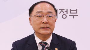 [취재파일] 홍남기 경제부총리 "고가 주택, 가격 상승 폭 감소 확연"
