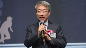 정운찬 KBO 총재 "2020년 화두는 야구 산업화&middot;저변 확대"