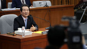 정세균, 문 대통령 국정운영에 "대체로 잘하고 계셔"