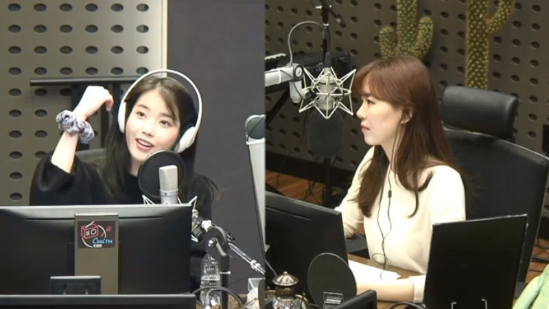 IU Reveals GFRIEND Umji's Thoughtful Gift That She Carries Every Day