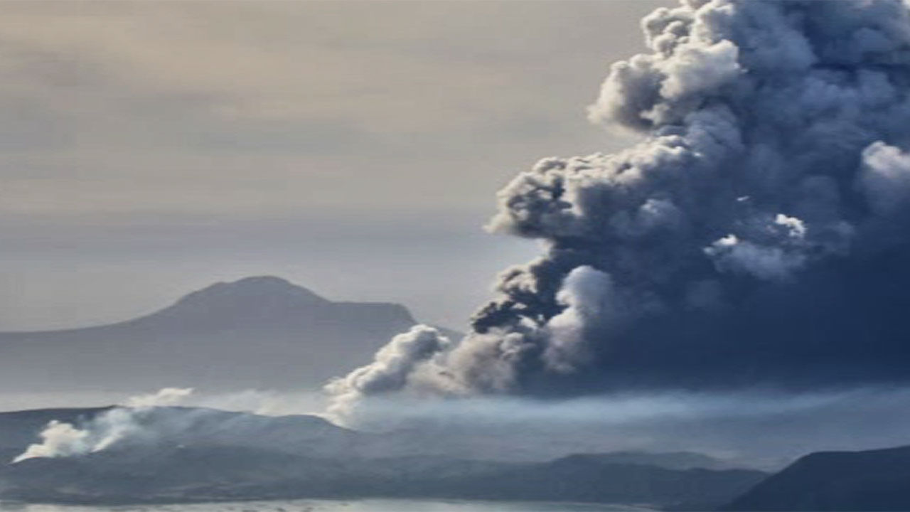 필리핀 화산 폭발