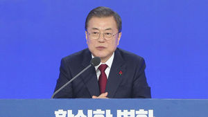 "집값 너무 뛴 곳은 원상회복" 문 대통령 고강도 대책 예고