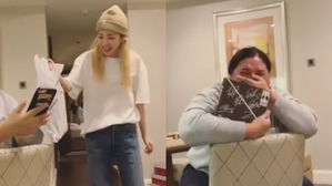 [SBS Star] VIDEO: DARA Surprises Her Filipino EXO-L Friend with EXO-signed Merchandise