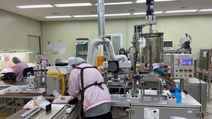 [취재파일] 외국에서는 팔아달라는데&hellip;"코로나 보다 무서운 규제"