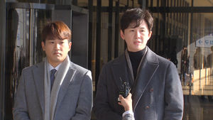 강용석, '도도맘'에 허위고소 부추긴 혐의로 고발 당해