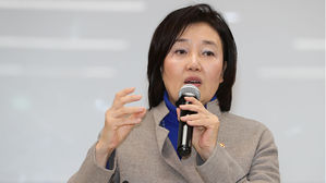 중기부 "코로나19 대응 스타트업에 최대 100억 원 지원"