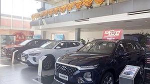 中 1월 자동차 판매 코로나19 충격에 20% 급감