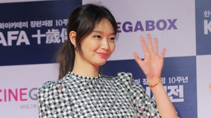 [SBS Star] Shin Mina Donates Multi-million Won to Help COVID-19 Patients