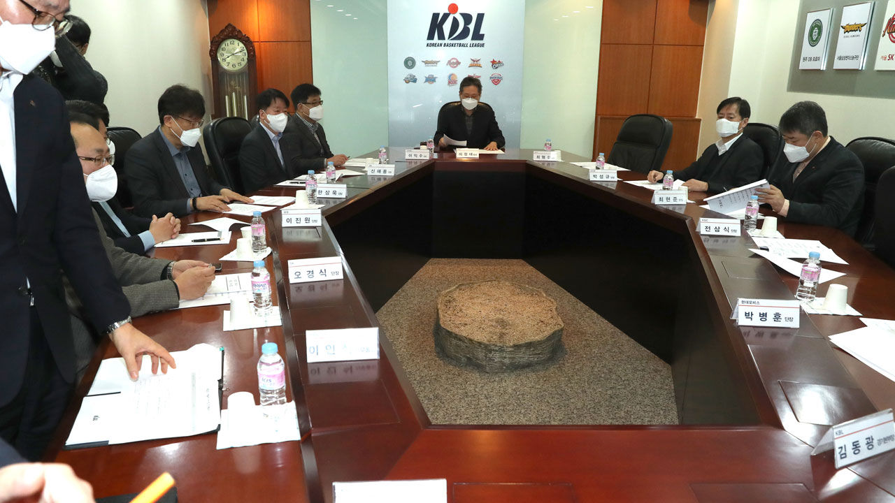 남자프로농구 4주 중단 후 29일 재개…중립 경기 개최도 검토
