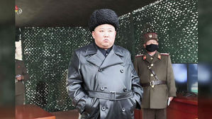 [지금 북한은] 김정은만 마스크 열외…간부들 '더 조심'