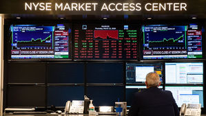 "1조 달러 부양책" 뉴욕증시 '힘겨운 급반등'&hellip;다우지수 1,000p↑