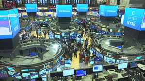 뉴욕증시, 美 실업 급증에도 경제 재개 기대로 반등…다우, 0.14% 상승 마감