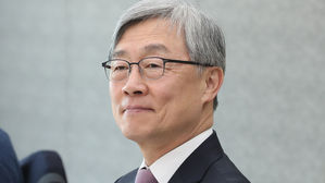 감사원장 "코로나19 극복 업무, 비리 없는 한 문책 안 해"