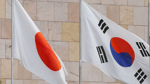 日, 한국인 '비자 무효&middot;무비자 중단' 내달 말까지 한 달 연장