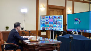 코로나19 비상사태서 뭉친 G20…"세계경제에 5조 달러 투입 중"