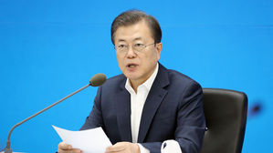 문 대통령 "일본 수출규제 극복했듯 코로나19 충분히 극복할 수 있어"