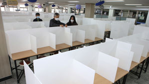 온라인 개학 때 등교하는 학생 급식은 어쩌나&hellip;현장 혼란