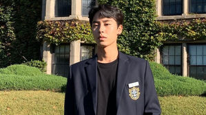 [SBS Star] Fans Dig Up a Past Post Proving Lee Jae Wook's Popularity in High School