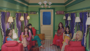 에이핑크, 미니 9집 '룩' 컴백&hellip;"새 앨범 매번 설렌다"
