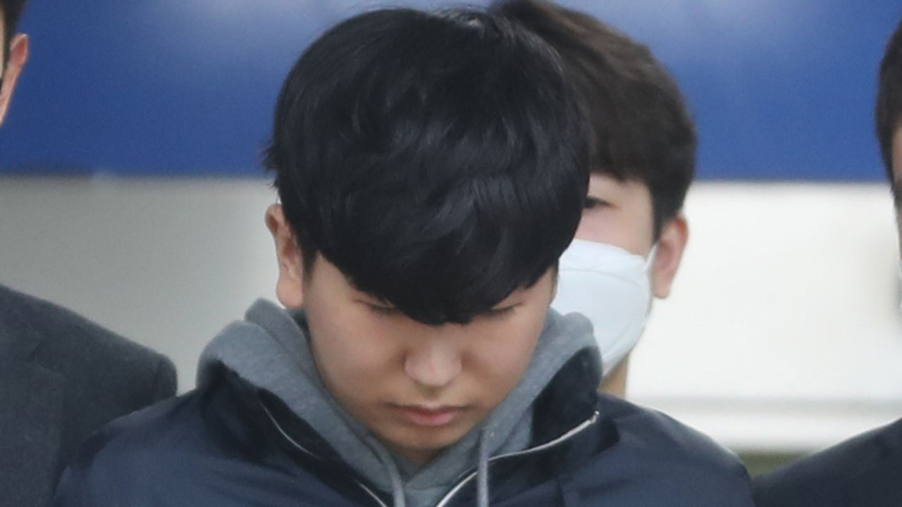 얼굴 드러낸 '부따' 강훈 (사진=연합뉴스)