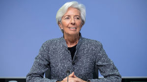 ECB 크리스틴 "경제 회복, 코로나19 확산 통제에 달려"