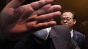 경찰, 오거돈 '사퇴 공증' 내용 확보&hellip;이면 합의 여부에 촉각