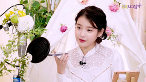 [SBS Star] IU Calls the Person Who Reminds Her of Spring; But He Never Answers the Phone