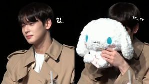 [SBS Star] VIDEO: Cha Eun-woo Reacts to a Fan Telling Him He Is Not Her Ultimate Bias Anymore