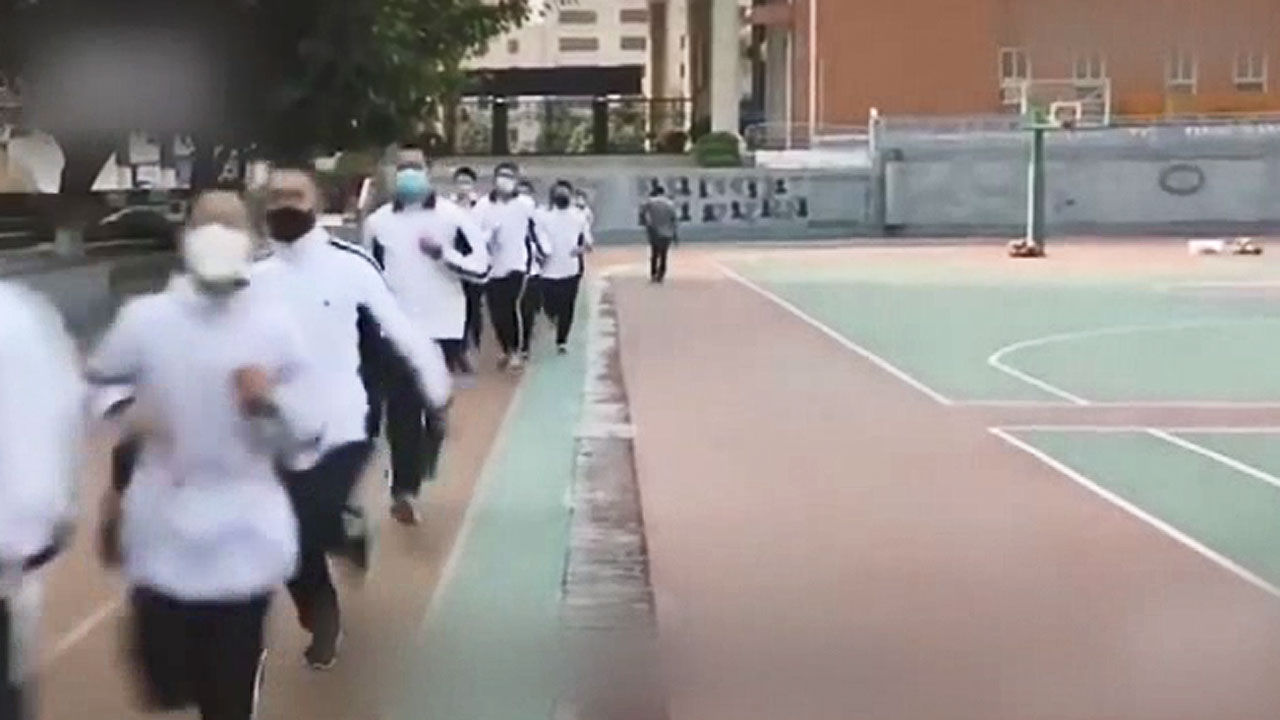 중국 마스크끼고 체육활동