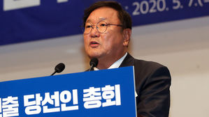 177석 '슈퍼 여당' 키 잡은 김태년&hellip;최대 과제는