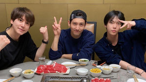 [SBS Star] KyuHyun&middot;MAX Changmin&middot;DOYOUNG Show Off Their SM Entertainment Bond