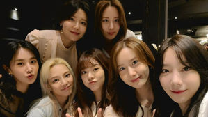 [SBS Star] VIDEO: Girls' Generation Members Gather Together at Their Manager's Wedding Ceremony