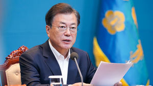 청와대 "문 대통령, 개헌안 재발의 가능성 없다"