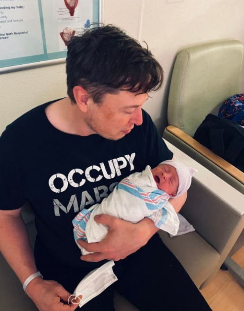A K-pop Star Is the Godmother of Tesla CEO Elon Musk's Newborn Baby?