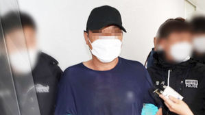 '보트 밀입국' 중국인 1명 검거&hellip;"강제 출국 전력"