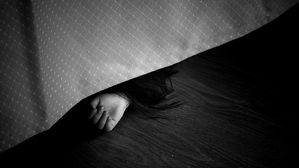 "자기 얼굴을 펄펄 끓는 튀김기에"&hellip;요리사 사망 미스터리