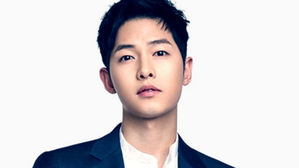 [SBS Star] Song Joong Ki Reportedly Steps Down from an Upcoming Movie