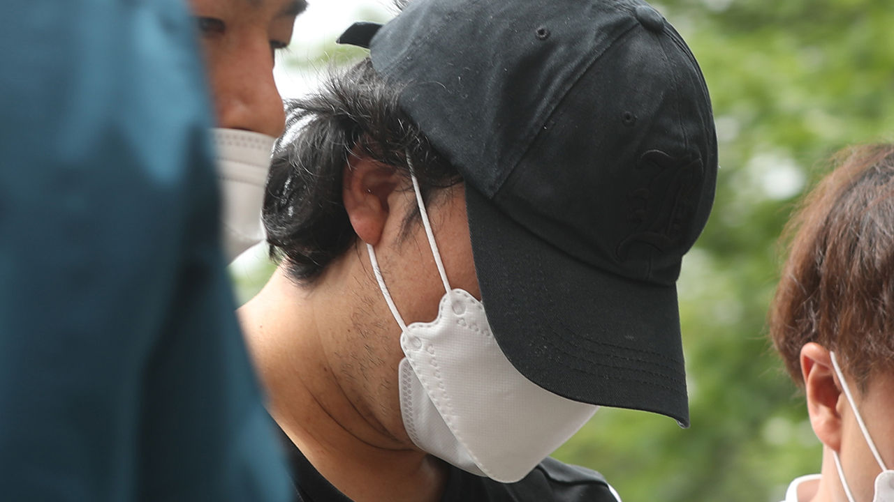 경찰, '9살 여아 학대' 계부 영장 신청…"도주 우려"