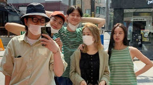 [SBS Star] 'Reply 1988' Lee Dong Hwi&middot;Park Bo Gum&middot;Ko Kyoung Pyo&middot;Hyeri&middot;Ryu Hye-young Get Together
