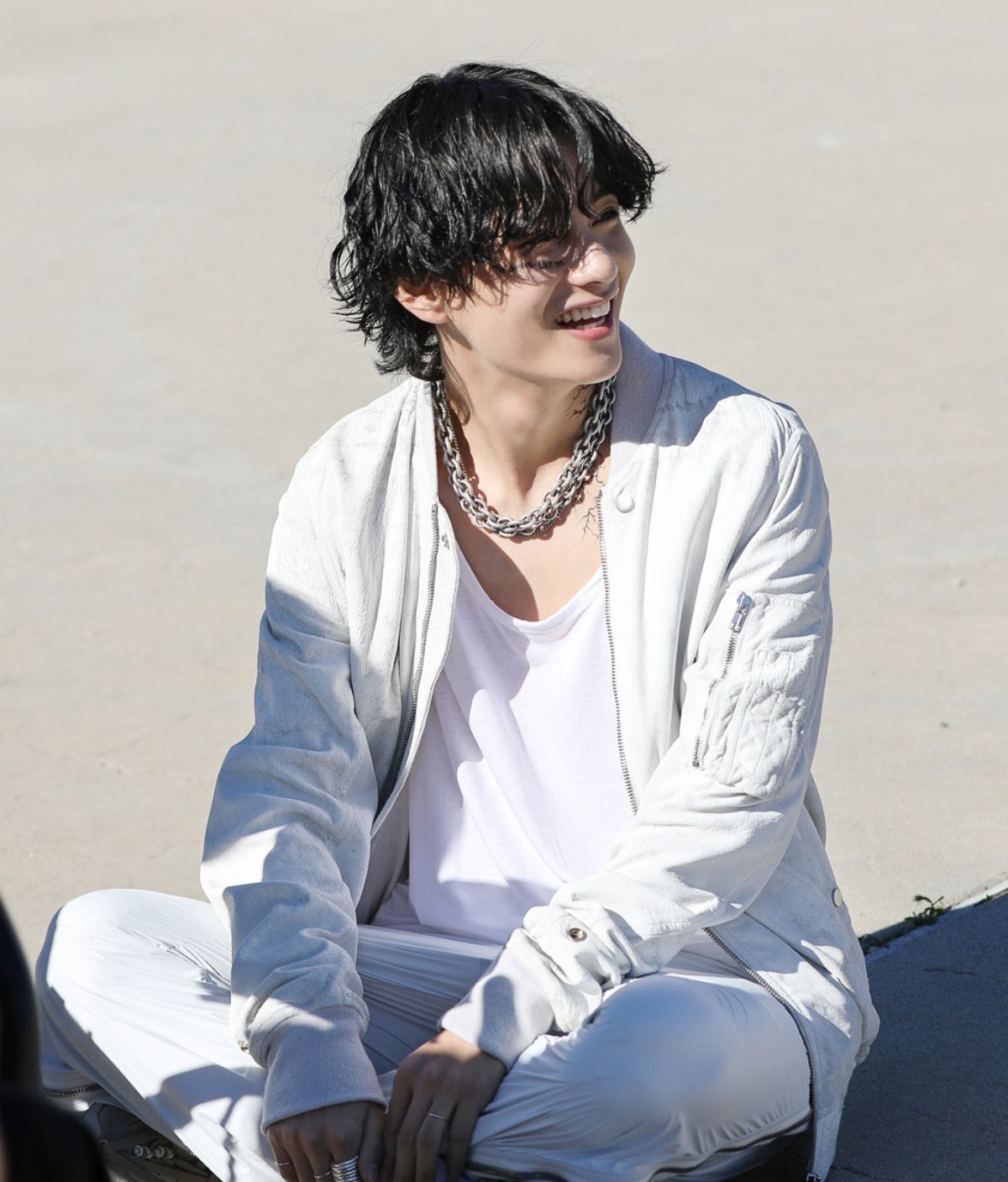 BTS V Tops 'K-pop Star That You Wish to Share Your Ice Dessert With' List