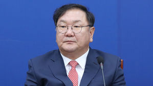 김태년 "민노총 강경파 요구 과도&hellip;사회적 책임 나눠야"