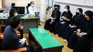 최윤희 문체부 차관, 경주시 여자검도팀 합숙소 현장 점검