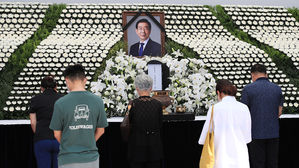 박원순 조카 "유가족 가족장 원했다&hellip;민주당 의원 간청으로 변경"