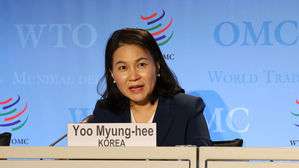 WTO 총장 도전한 유명희 "다자무역체제 신뢰 회복해야"