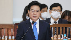 경찰청장 후보자 "박원순 피소 유출 수사, 검찰 판단 지켜봐야"