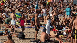 스페인 재확산세에 영국&middot;노르웨이&middot;프랑스 여행 제한 도입