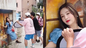 [SBS Star] Red Velvet JOY Brings a Special Reflection Plate for Perfect Photos?